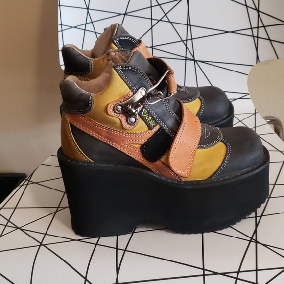 COPY - Swear - Picture 8 of 8